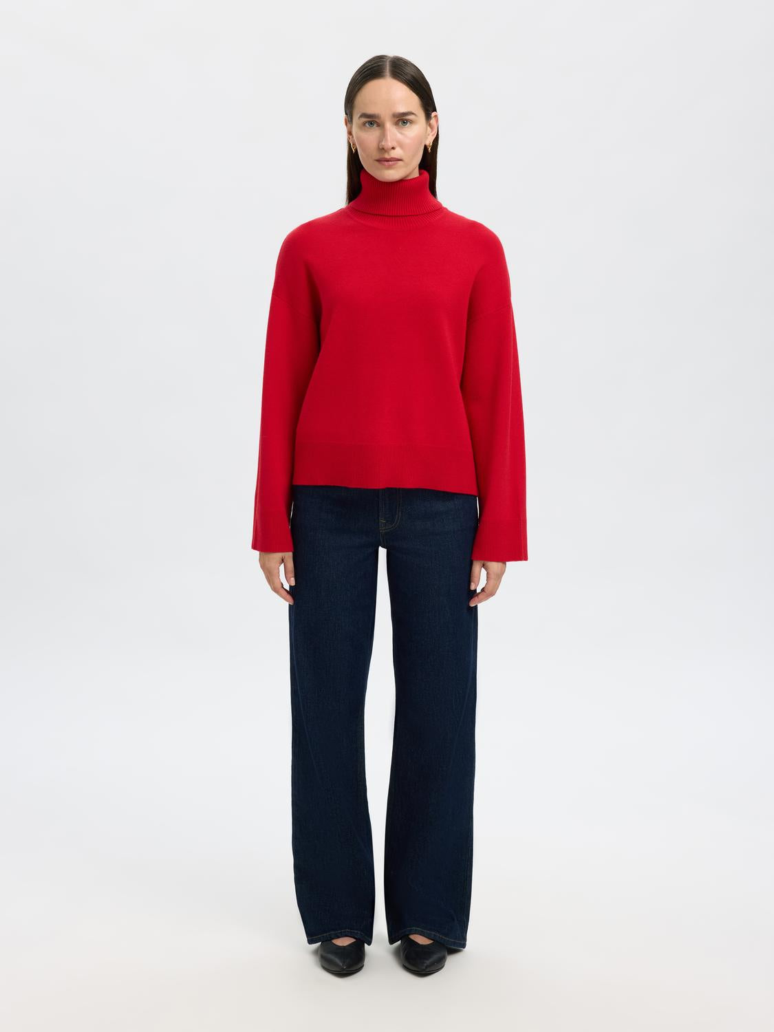 model_shot-front_full